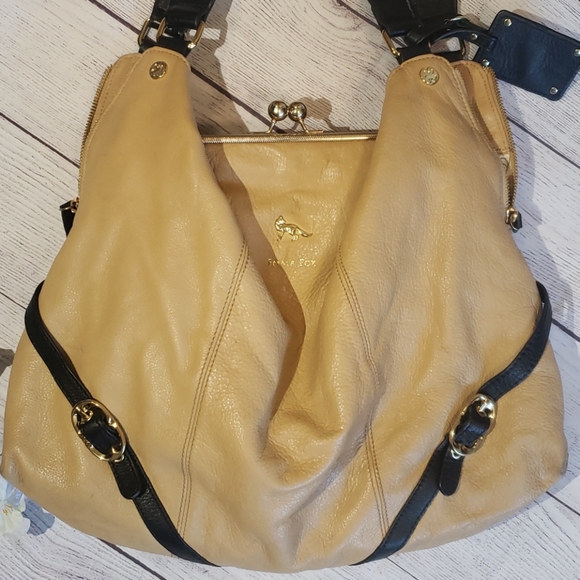 Emma Fox Nude Pearl Clasp Bag - Picture 2 of 6
